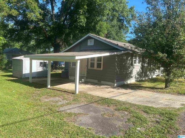 106 E CREST ROAD, Hueytown, AL 35023