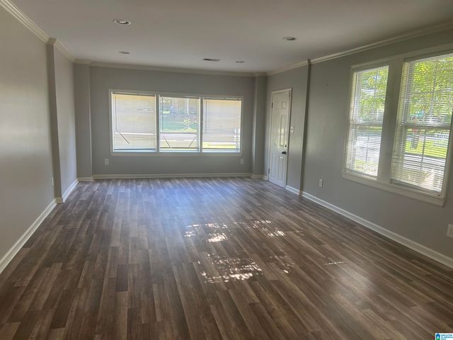 106 E CREST ROAD, Hueytown, AL 35023