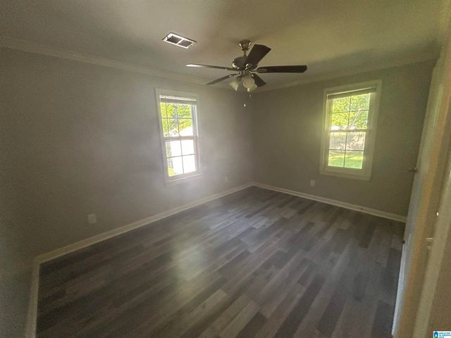 106 E CREST ROAD, Hueytown, AL 35023
