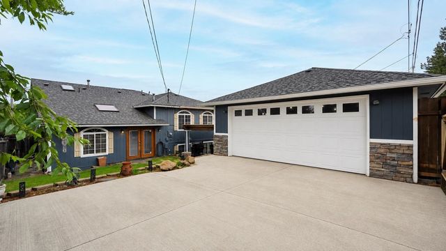 3703 E Courtland Ave, Spokane, WA 99217