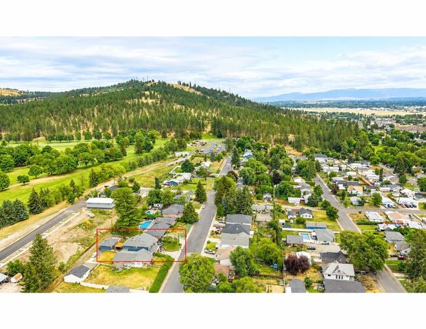 3703 E Courtland Ave, Spokane, WA 99217