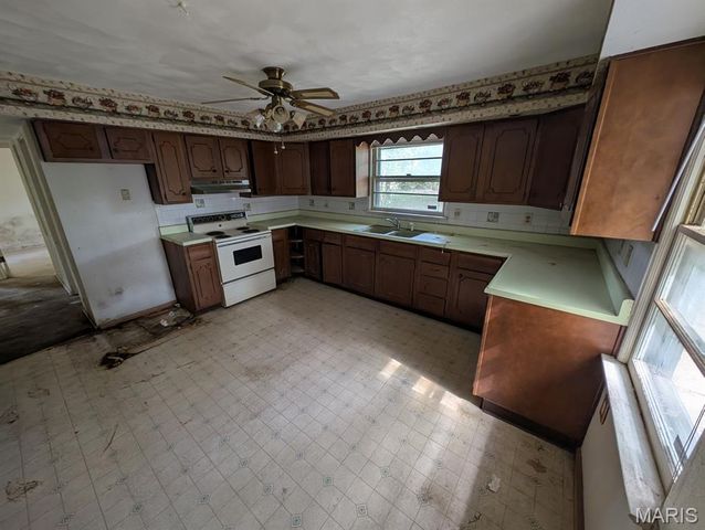 1610 Berkley Lane, Belleville, IL 62226