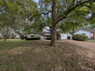 1610 Berkley Lane, Belleville, IL 62226