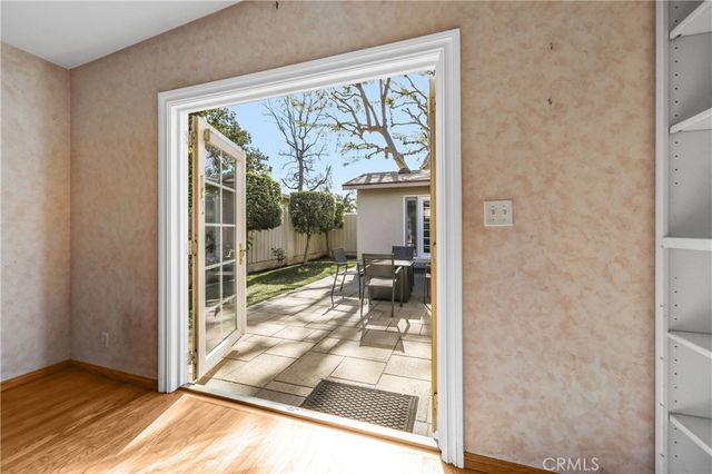 5906 Colbath, Valley Glen, CA 91401