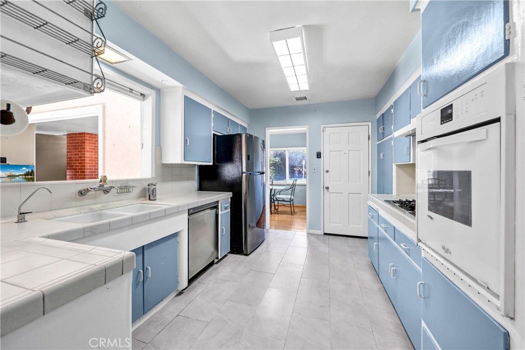 Image 15 of property listing at 5906 Colbath, Valley Glen, CA 91401