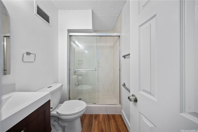 94-249 Waikele Road A304, Waipahu, HI 96797