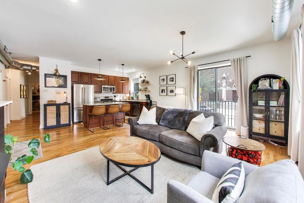 1659 W Addison Street 1, Chicago, IL 60613 — photo 4
