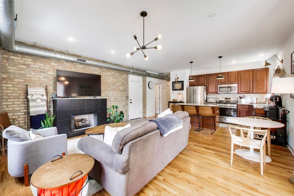 1659 W Addison Street 1, Chicago, IL 60613 — photo 5