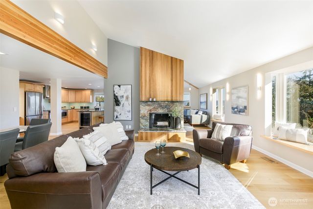 6001 60th Avenue NE, Seattle, WA 98115