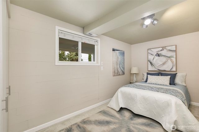 6001 60th Avenue NE, Seattle, WA 98115