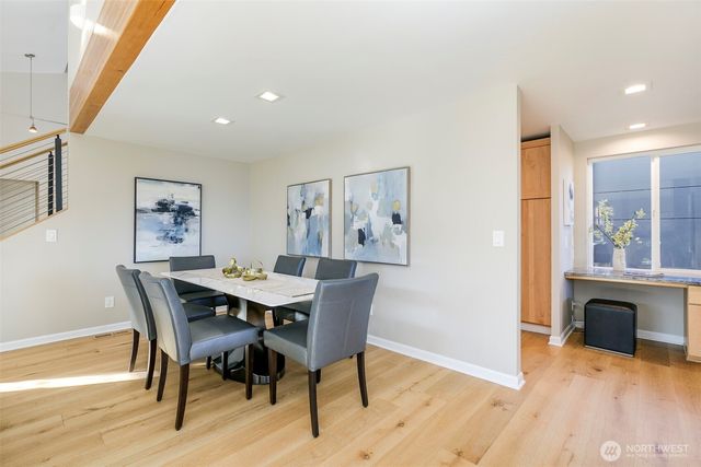 6001 60th Avenue NE, Seattle, WA 98115