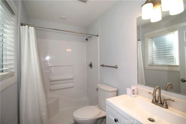 30904 Live Oak Drive, Running Springs, CA 92382