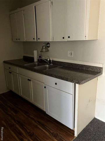 26740 Joy 8, Redford, MI 48329