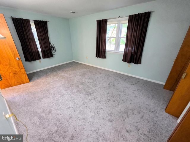 51 MILLER DR, Manheim, PA 17545