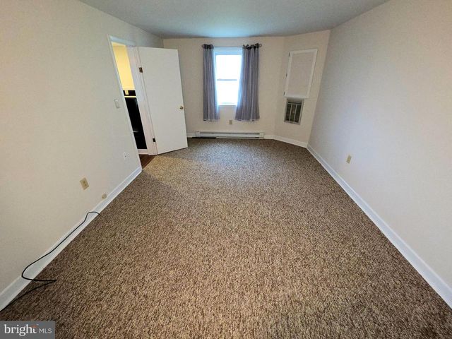 51 MILLER DR, Manheim, PA 17545
