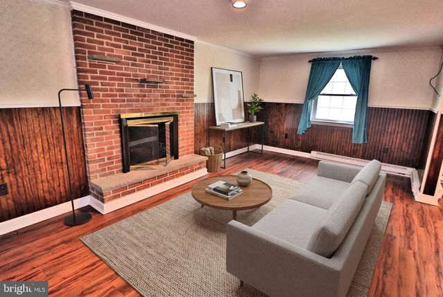 51 MILLER DR, Manheim, PA 17545