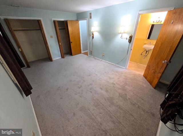 51 MILLER DR, Manheim, PA 17545