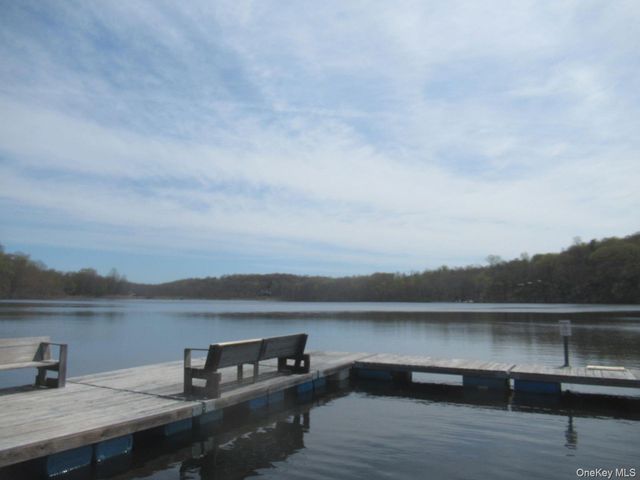 58 Hillside Drive, Mahopac, NY 10541