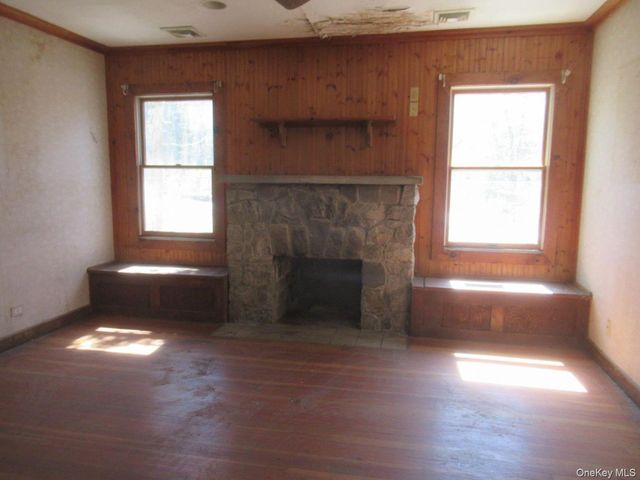 58 Hillside Drive, Mahopac, NY 10541