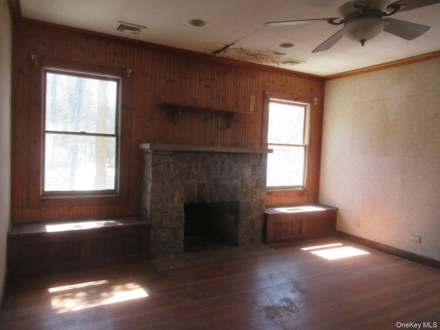 58 Hillside Drive, Mahopac, NY 10541
