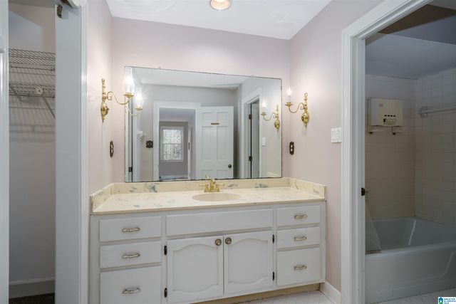 4400 OLD LEEDS ROAD, Mountain Brook, AL 35213