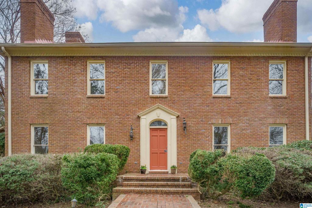 4400 OLD LEEDS ROAD, Mountain Brook, AL 35213