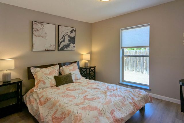 10031 Guadalupe Trail NW A, Albuquerque, NM 87114