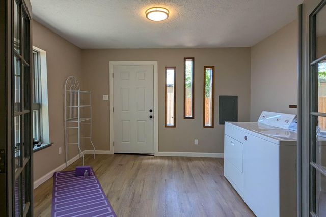 10031 Guadalupe Trail NW A, Albuquerque, NM 87114