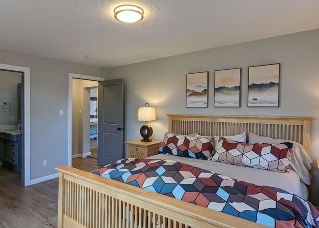 10031 Guadalupe Trail NW A, Albuquerque, NM 87114