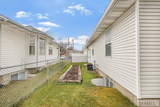 855 E Walnut Street, Pocatello, ID 83201