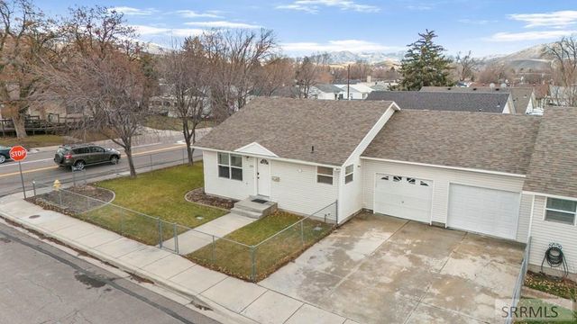 855 E Walnut Street, Pocatello, ID 83201