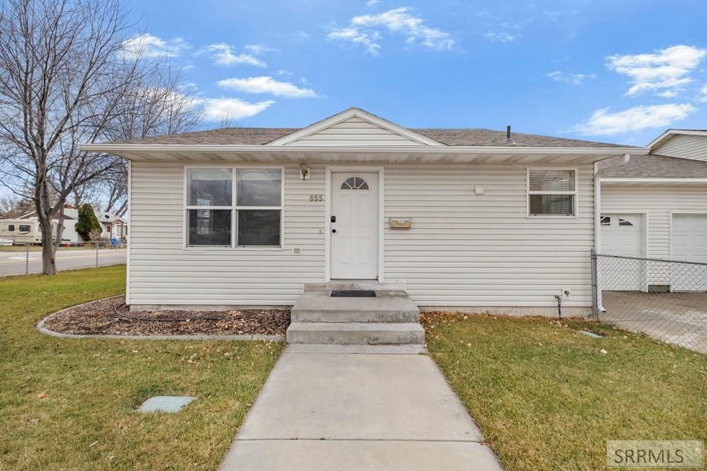 Image 2 of property listing at 855 E Walnut Street, Pocatello, ID 83201