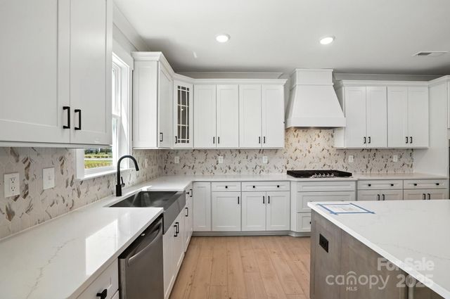 3214 Mcharney Drive 34, Harrisburg, NC 28075