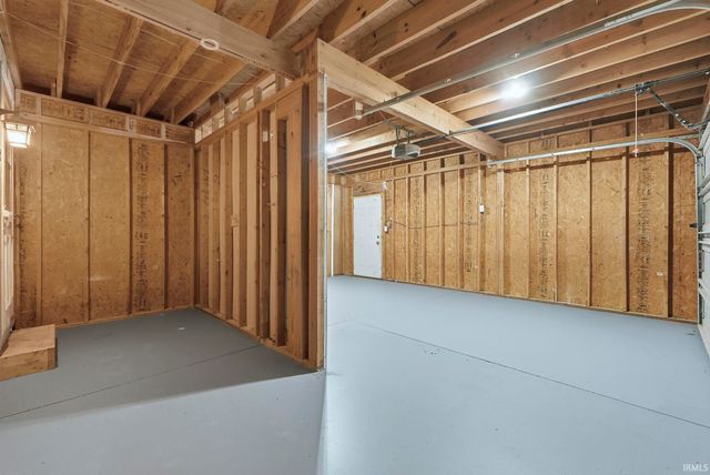 517 Springbrook Road, Fort Wayne, IN 46825