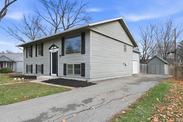 517 Springbrook Road, Fort Wayne, IN 46825