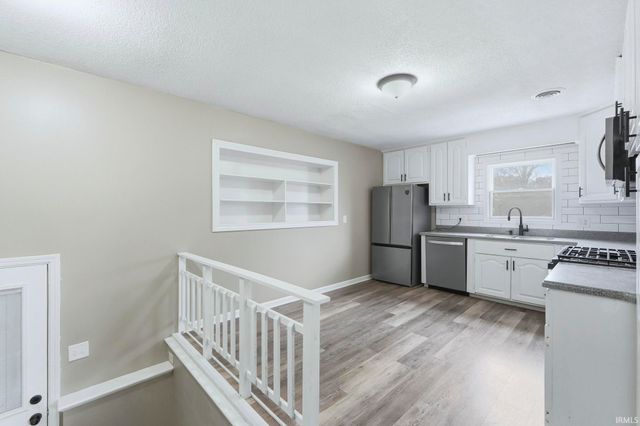 517 Springbrook Road, Fort Wayne, IN 46825