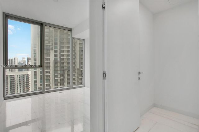 300 Biscayne Boulevard Way 3108, Miami, FL 33131