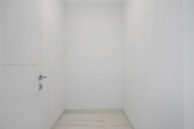 300 Biscayne Boulevard Way 3108, Miami, FL 33131
