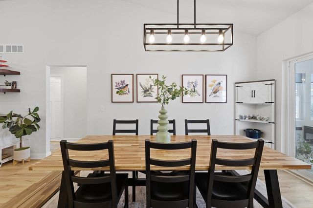 6480 Revere Pass, Deforest, WI 53532