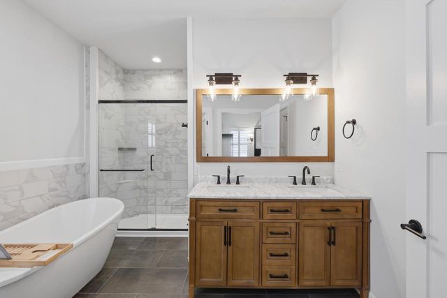 6480 Revere Pass, Deforest, WI 53532