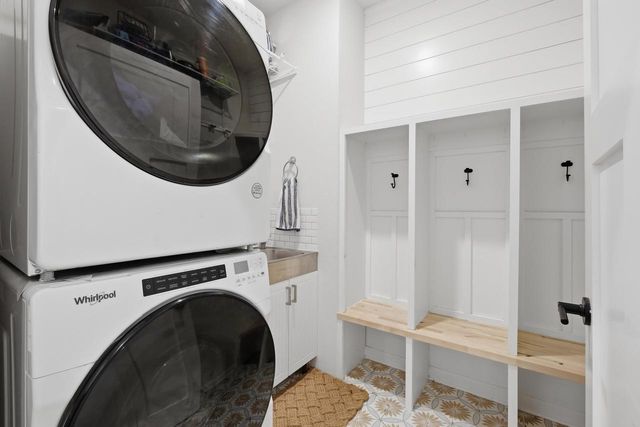 6480 Revere Pass, Deforest, WI 53532