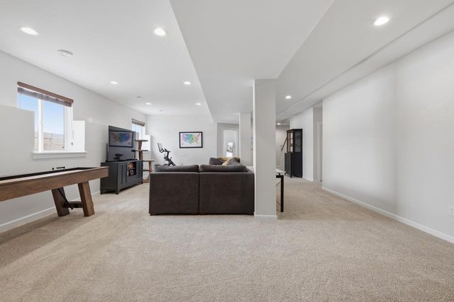 6480 Revere Pass, Deforest, WI 53532