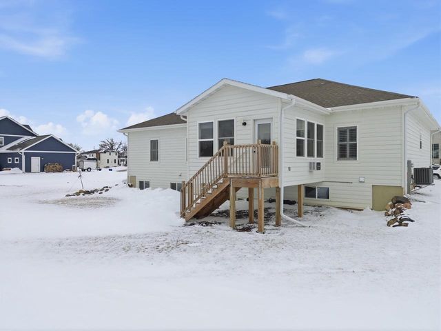 6480 Revere Pass, Deforest, WI 53532