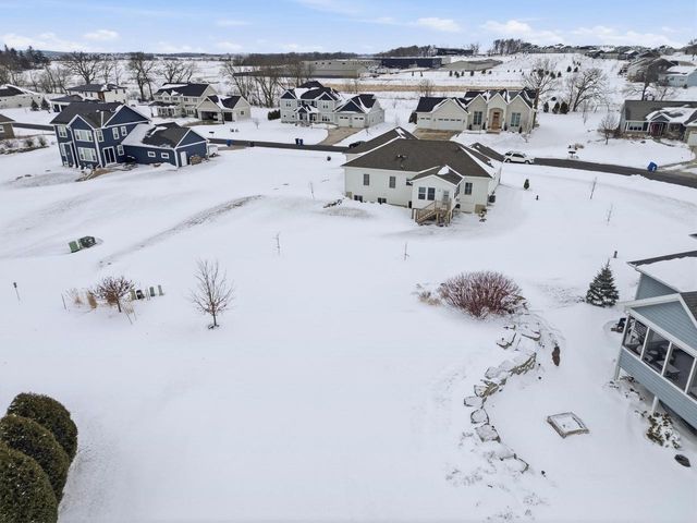 6480 Revere Pass, Deforest, WI 53532