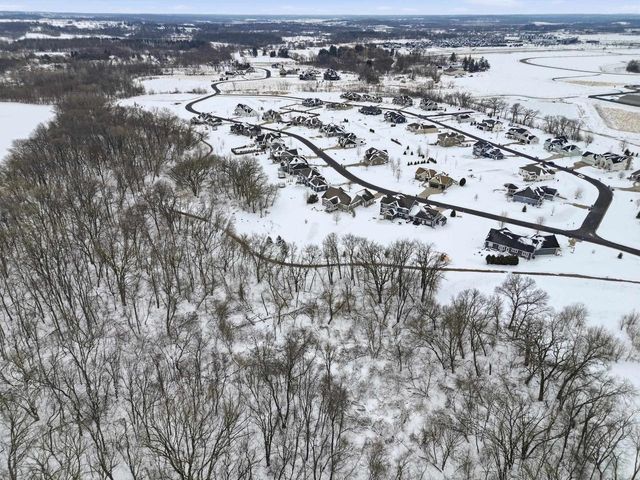 6480 Revere Pass, Deforest, WI 53532