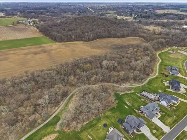 6480 Revere Pass, Deforest, WI 53532