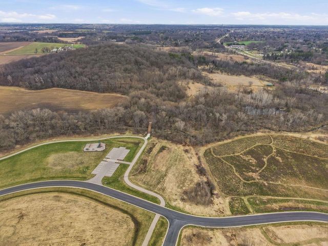 6480 Revere Pass, Deforest, WI 53532