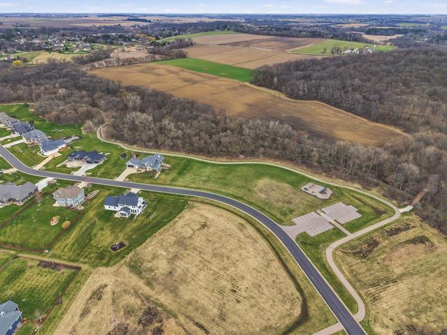 6480 Revere Pass, Deforest, WI 53532