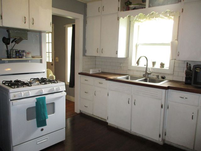 322 E Corunna Avenue, Corunna, MI 48817