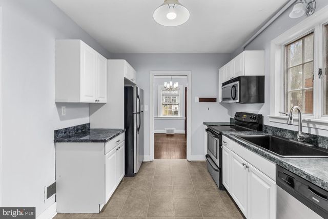 1420 CLEARVIEW AVE, Lancaster, PA 17601